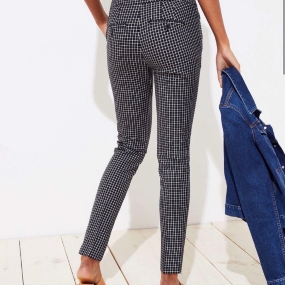 LOFT Black & White Checked Cropped Ankle Pants - Picture 8 of 8